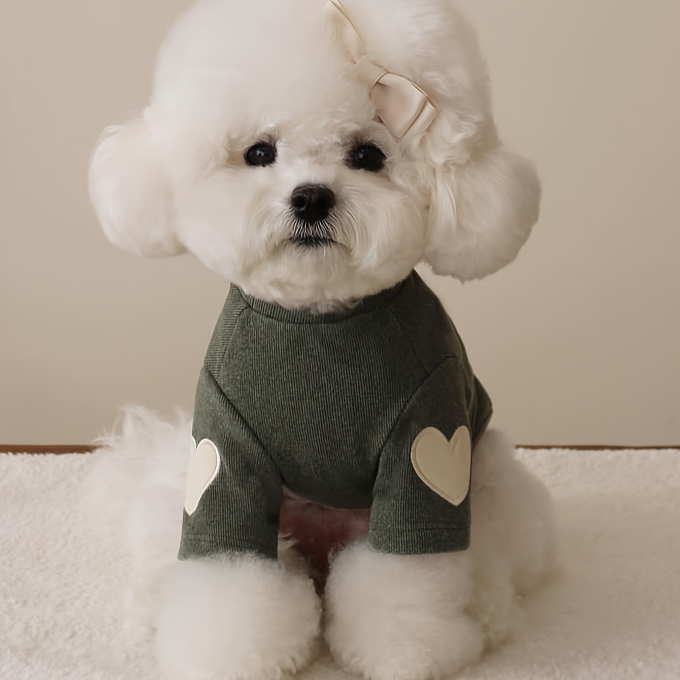 Miękki sweterek dla psa „Cozy Heart Fleece Sweater”